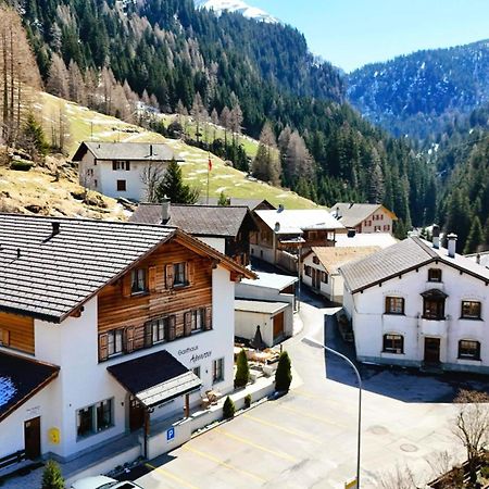 Hotel Gasthaus Alpenrose Innerferrera Esterno foto