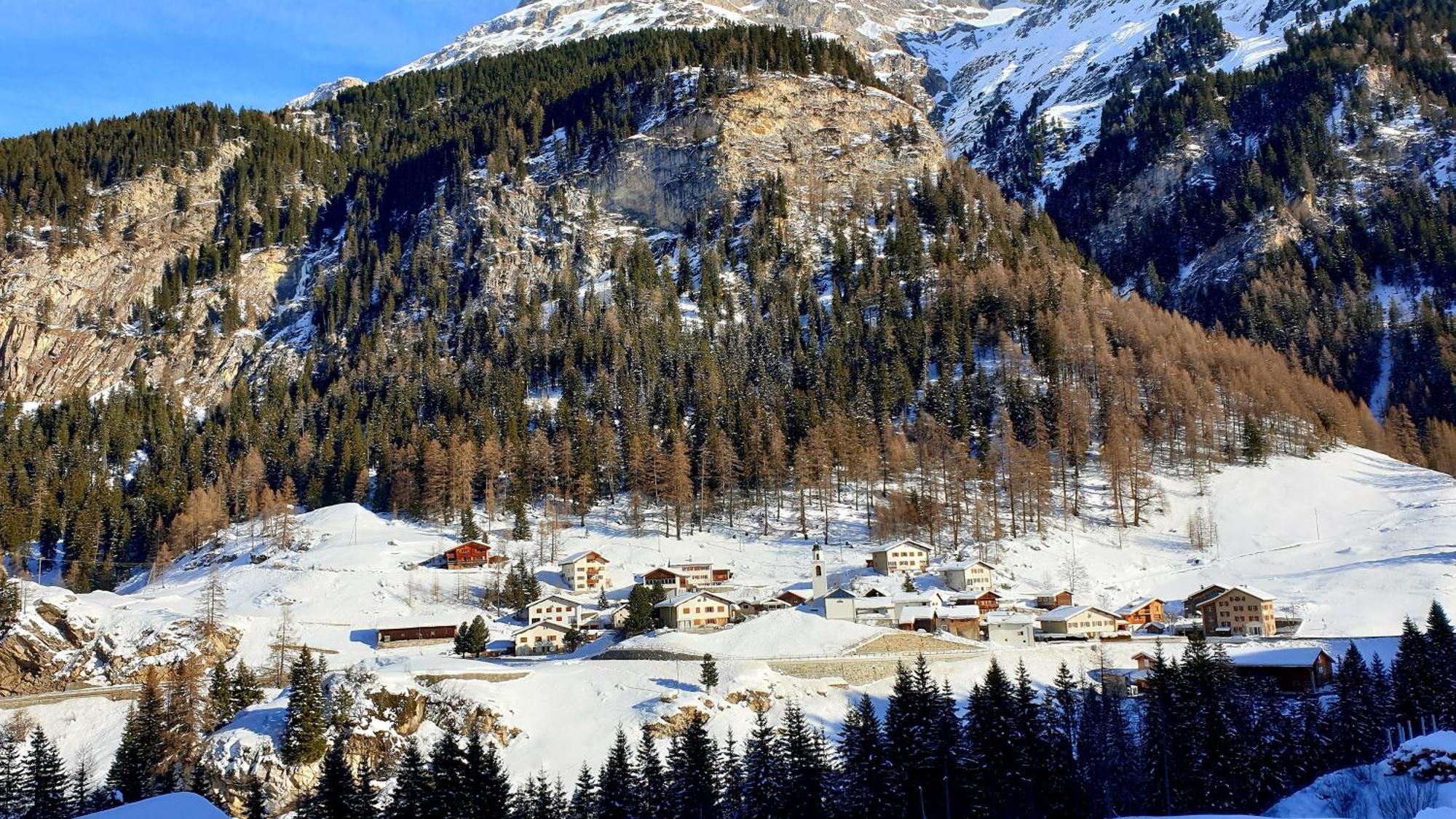 Gasthaus Alpenrose Innerferrera Esterno foto