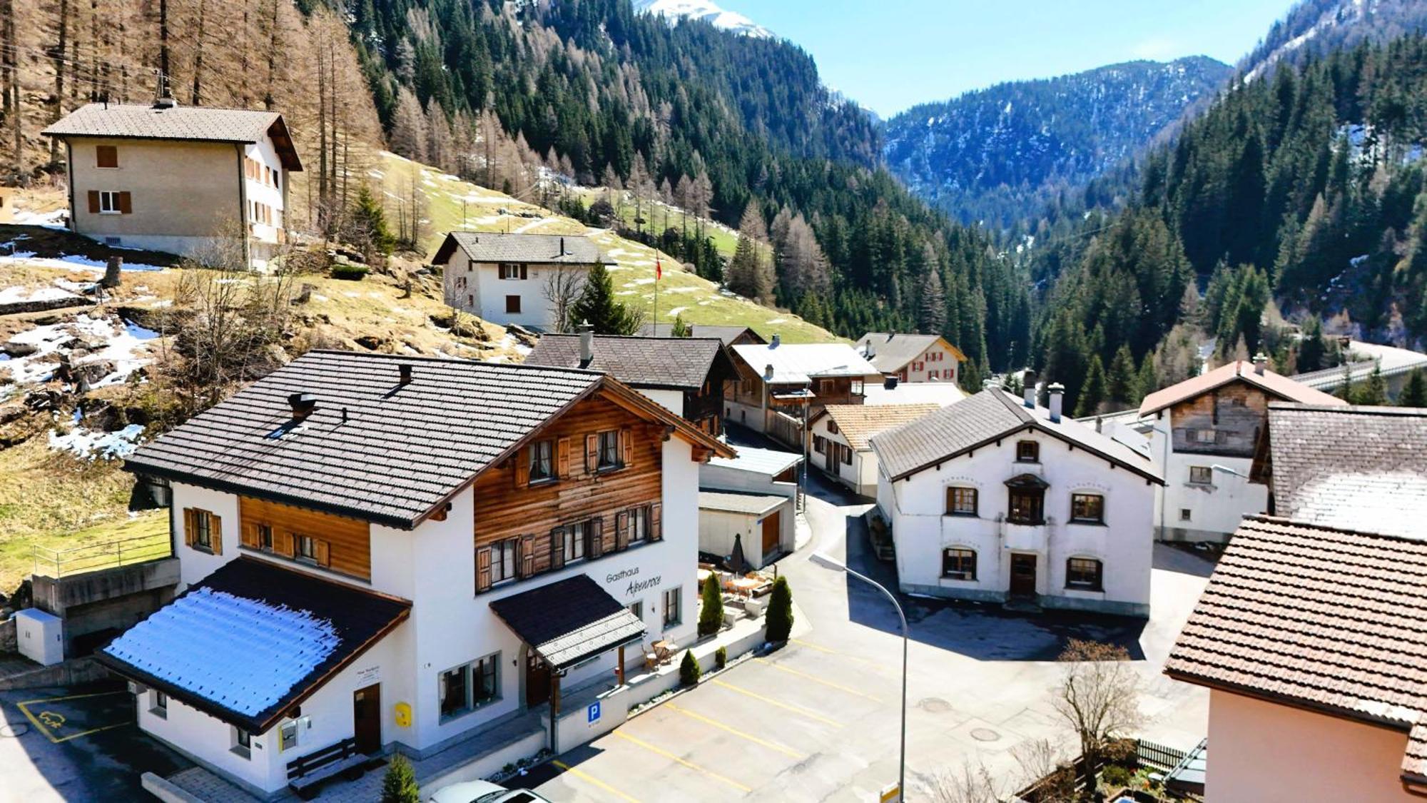 Gasthaus Alpenrose Innerferrera Esterno foto